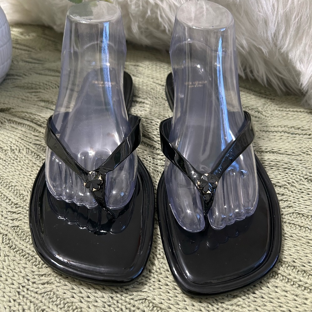 kate spade Black Patent Thong Sandals with Logo Flower